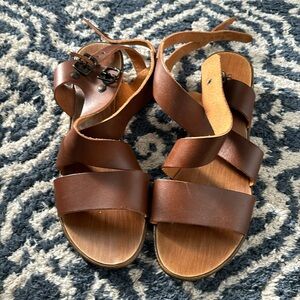 Tan leather sandals